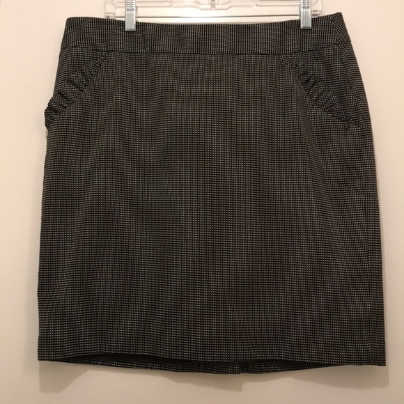 Loft pencil skirt with pockets, size 14 - Picture 1 of 2